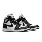 Air Jordan 1 Retro High OG Black/White 555088-010