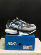 HOKA ONE ONE CIELO X1