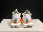 HOKA ONE ONE CIELO X1