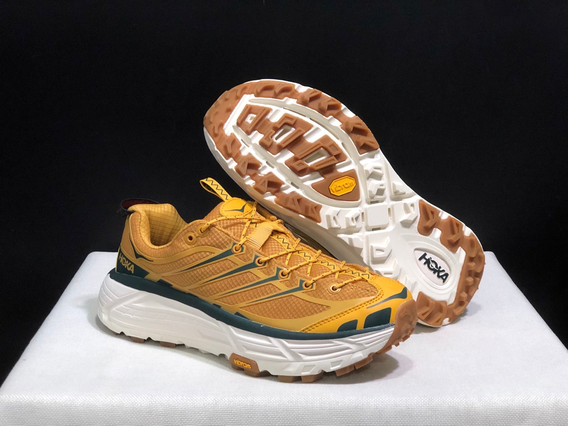 HOKA ONE ONE Mafate three 2
